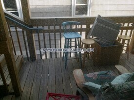 124 Berkshire St in Cambridge, MA - Building Photo