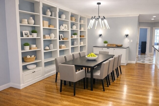 property at 476 Shawmut Ave