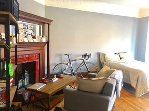 306 Newbury St, Unit 3 in Boston, MA - Foto de edificio - Building Photo