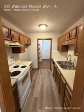 310 Windsor Manor Way in Kernersville, NC - Building Photo - Building Photo