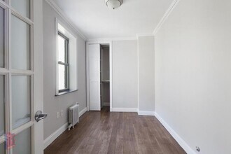 326 E 100th St, Unit 5D in New York, NY - Foto de edificio - Building Photo