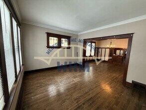 2137 N 62nd St in Wauwatosa, WI - Building Photo - Building Photo