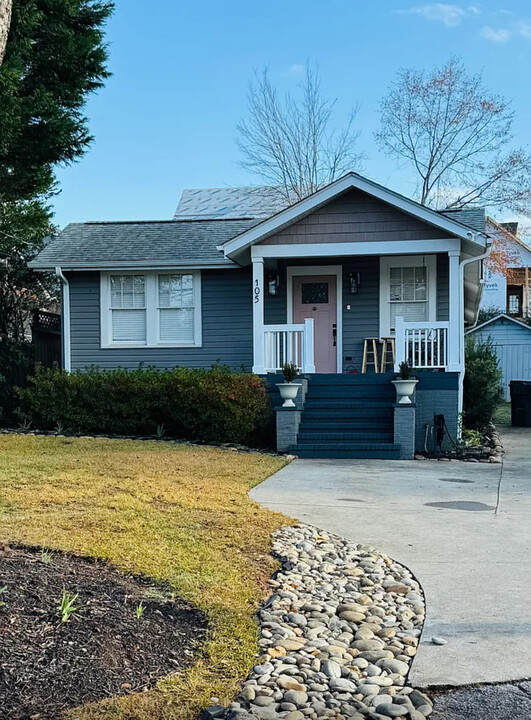 105 Moultrie St in Greenville, SC - Foto de edificio