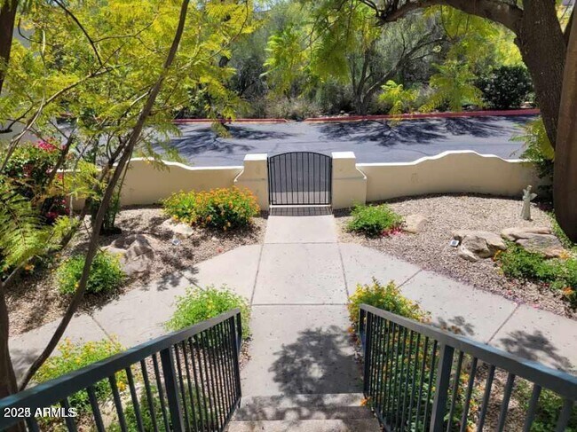 16314 E Arrow Dr in Fountain Hills, AZ - Building Photo - Building Photo