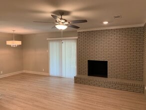 2405 N Ricketts St in Sherman, TX - Building Photo - Building Photo