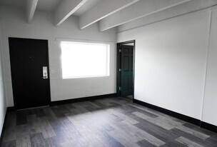 1408 Buffalo Jones Ave in Garden City, KS - Building Photo