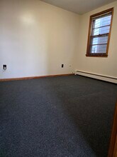 229 Griffith St in Jersey City, NJ - Building Photo - Building Photo