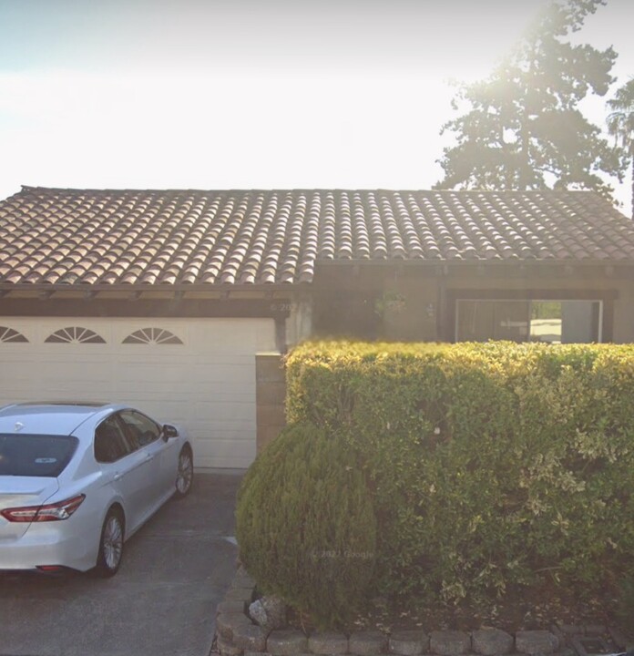 37767 Los Arboles Dr in Fremont, CA - Foto de edificio