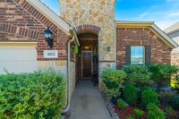 1012 Water Garden Cir in Little Elm, TX - Foto de edificio - Building Photo