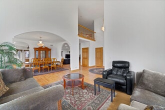 9131 Delphia St in Des Plaines, IL - Building Photo - Building Photo