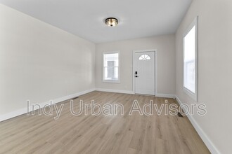 2903 E Michigan St in Indianapolis, IN - Building Photo - Building Photo