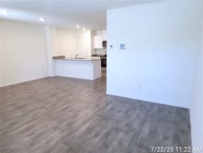7916 Fields Forever Ave in Las Vegas, NV - Building Photo - Building Photo