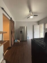 1909 Coltman Rd, Unit 1 in Cleveland, OH - Foto de edificio - Building Photo