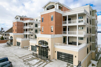 The Parc on Lac La Belle in Oconomowoc, WI - Foto de edificio - Building Photo