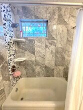 1209 Windsor Ave in Bristol, TN - Foto de edificio - Building Photo