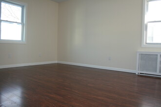 455 E Chester St, Unit 1 in Long Beach, NY - Building Photo - Building Photo