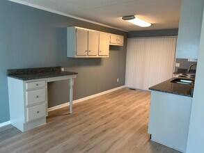 33 Phillips Dr, Unit B in Fort Oglethorpe, GA - Foto de edificio - Building Photo