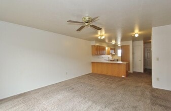 639 N Moffatt Ave in Emmett, ID - Building Photo - Building Photo