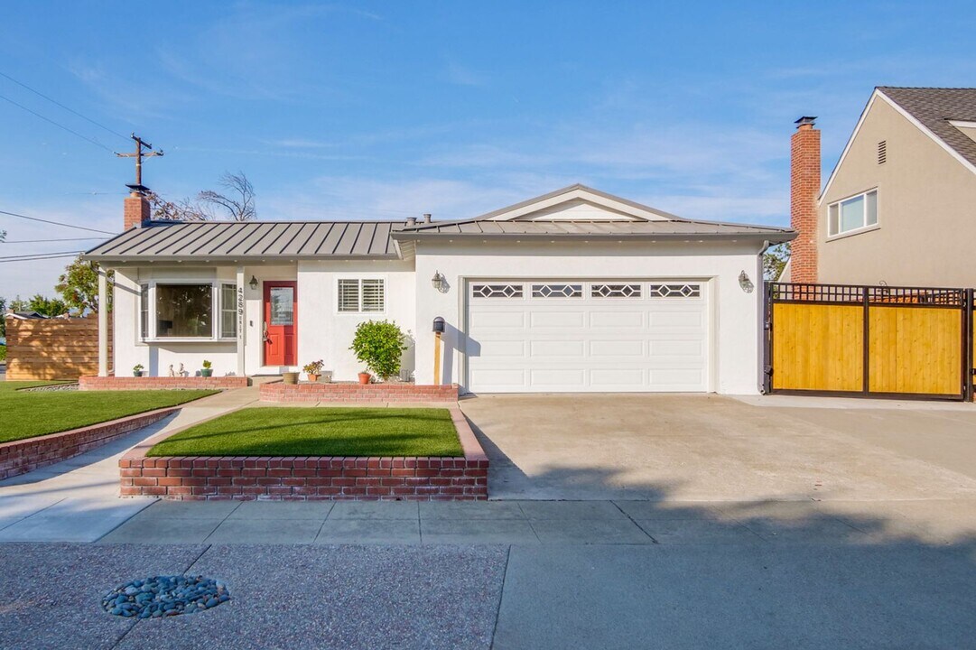 4289 Bloomfield Dr in San Jose, CA - Building Photo