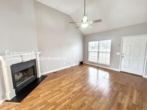 1808 Lakewood Village Dr in Nashville, TN - Building Photo - Building Photo