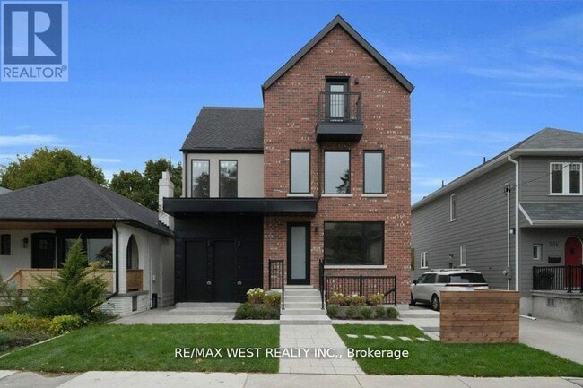 502 Atlas Ave in Toronto, ON - Building Photo - Building Photo