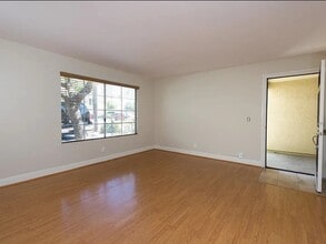 3605 Grove St, Unit 156 in Lemon Grove, CA - Building Photo - Building Photo
