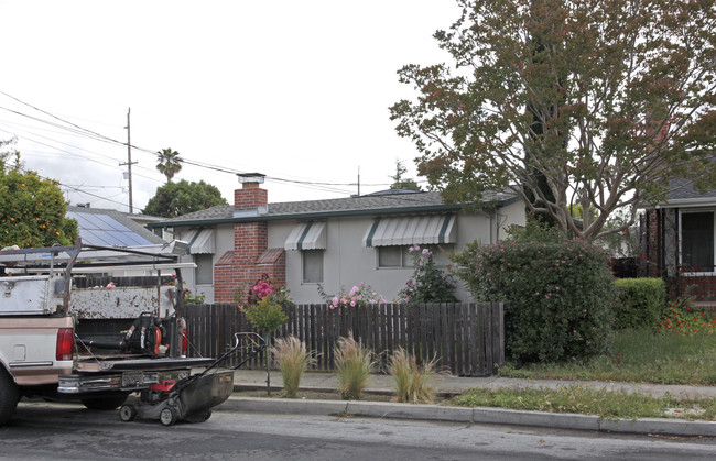 1115-1117 Ruby St in Redwood City, CA - Building Photo - Building Photo