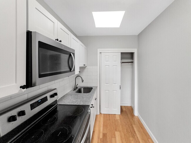 39 Willow St-Unit -2 in Boston, MA - Building Photo - Building Photo