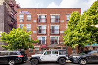 14411 Barclay Ave in Flushing, NY - Foto de edificio - Building Photo