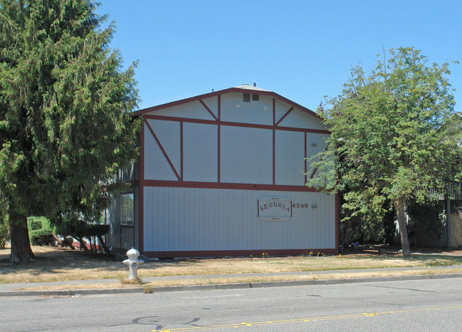 Sequoia in Tacoma, WA - Building Photo - Building Photo