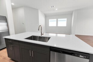 16931 Tulip Row Ln in Cypress, TX - Building Photo