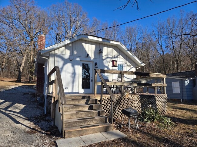 property at 3352 E 2059th Rd