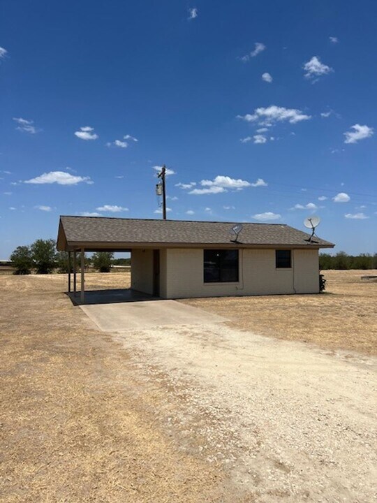 4392 CR 229 in Hico, TX - Foto de edificio