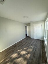 1-62 Sea Grass Ln in Queens, NY - Building Photo - Building Photo