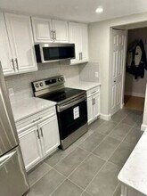 165 Cottage St, Unit 510 in Chelsea, MA - Building Photo - Building Photo