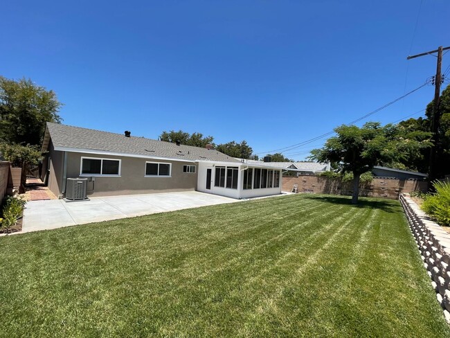 property at 23370 Schoolcraft St