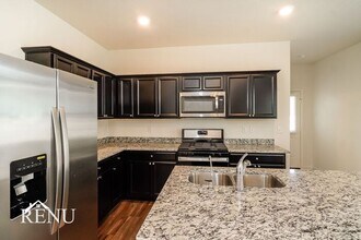 5026 Firefly Hls in Saint Hedwig, TX - Building Photo - Building Photo