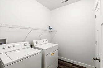 742 N 260 W in Vineyard, UT - Building Photo - Building Photo