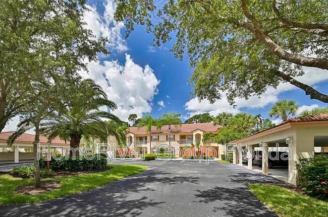 6635 Huntington Lakes Cir in Naples, FL - Building Photo - Building Photo