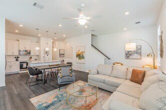 7535 Millingston Rd in Dallas, TX - Building Photo - Building Photo