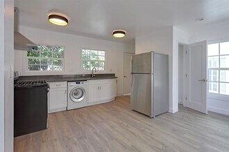 Gallatin Willowbrook, LLC (9633.00) in Los Angeles, CA - Building Photo - Building Photo