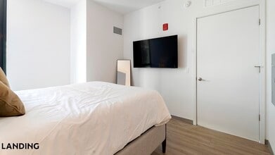 513 S Damen Ave, Unit 702 in Chicago, IL - Foto de edificio - Building Photo