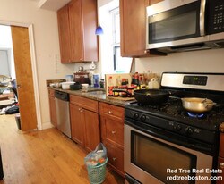 64 Louis Prang St, Unit 3 in Boston, MA - Building Photo