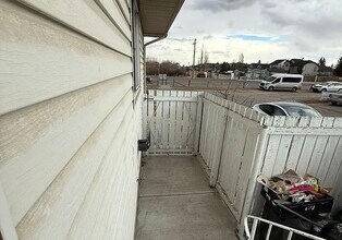 88 Martinwood Way NE in Calgary, AB - Building Photo - Building Photo