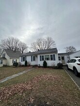 284 Torrey St in Brockton, MA - Building Photo - Building Photo