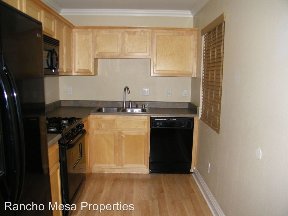 1160 E Lexington Ave-Unit -#25 in El Cajon, CA - Building Photo