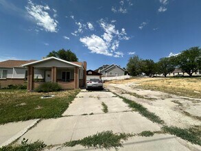 55 E 11000 S in Sandy, UT - Building Photo - Building Photo
