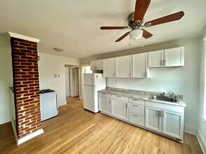 49 Ruggles St, Unit R4 in Franklin, MA - Building Photo - Building Photo