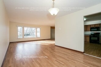 1035 Iowa St in Glenwood, IL - Foto de edificio - Building Photo