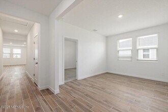 3299 Lago Vis Dr in Green Cove Springs, FL - Building Photo - Building Photo